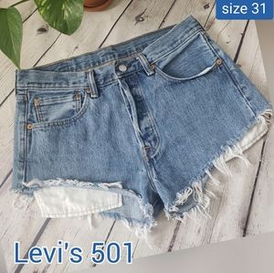 501 Levi's Cut Off High Rise Shorts size 31